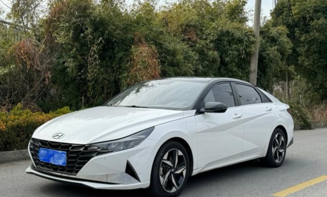 Hyundai ELANTRA (под заказ)